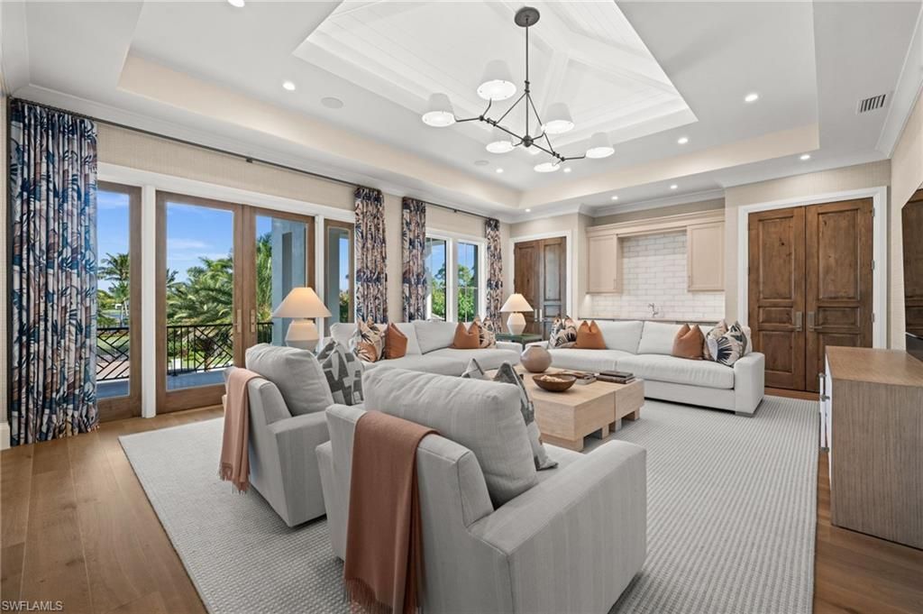 142 Eugenia Dr, Naples, FL 34108 Photo