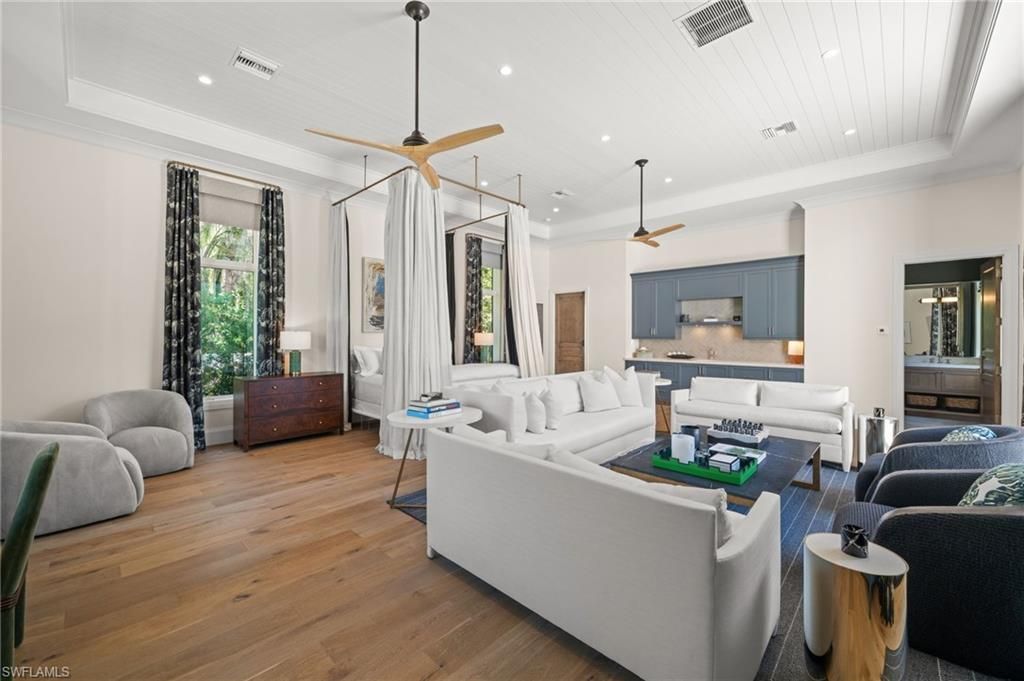 142 Eugenia Dr, Naples, FL 34108 Photo