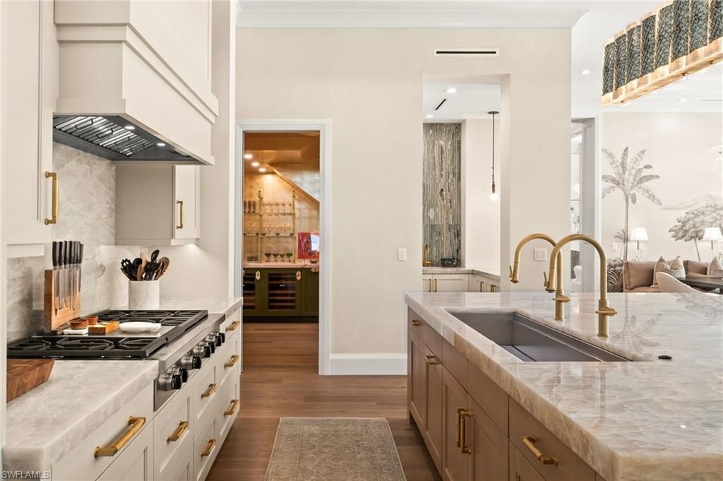 142 Eugenia Dr, Naples, FL 34108 Photo