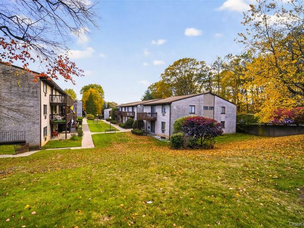 10 Secora Road, Unit L12, Monsey, NY 10952