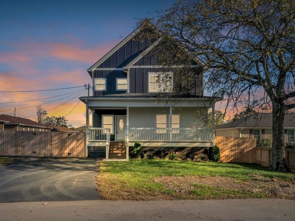 110 Ten Throw Dr , Lebanon, TN 37087