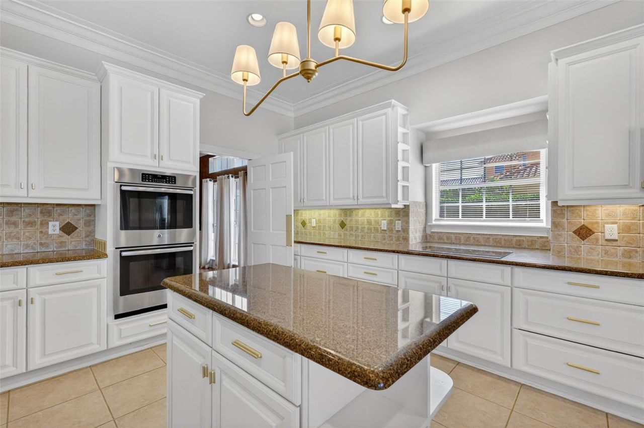 1741 Edgewater Drive, Mount Dora, FL 32757 Photo