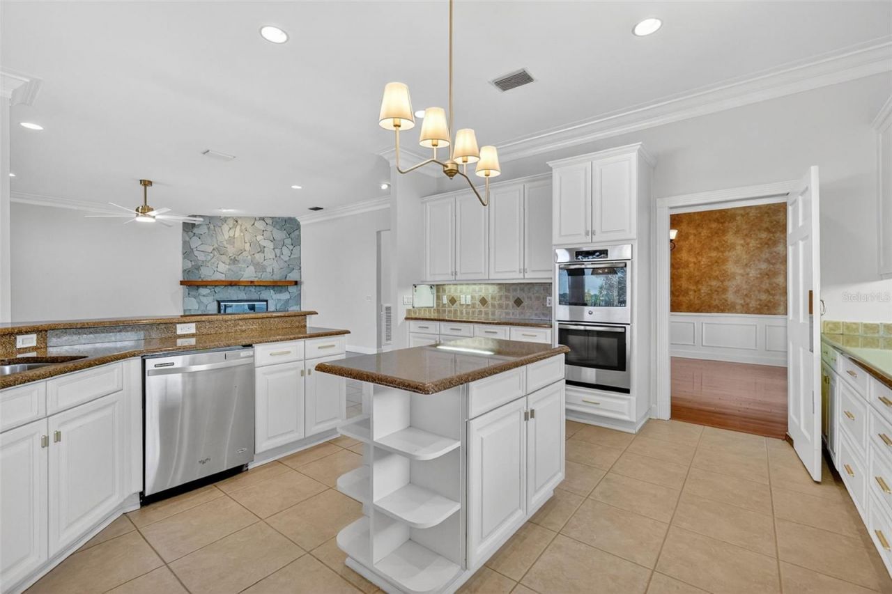 1741 Edgewater Drive, Mount Dora, FL 32757 Photo