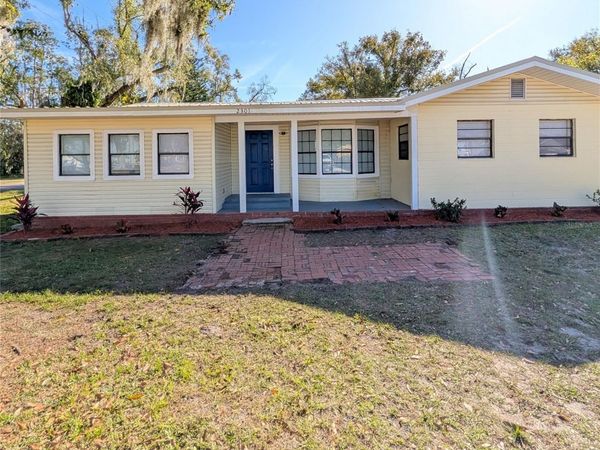 2301 MOODY AVENUE, PLANT CITY, FL 33563