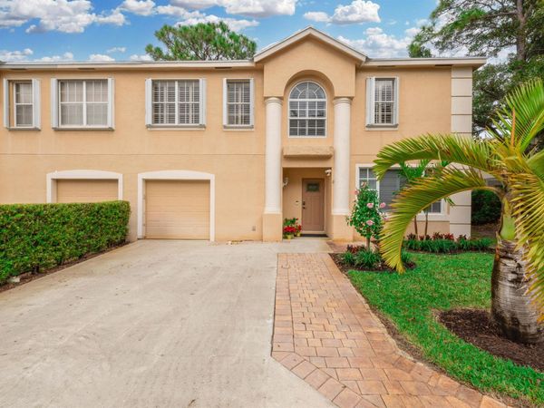 269 Live Oaks Lane, Jupiter, FL 33458