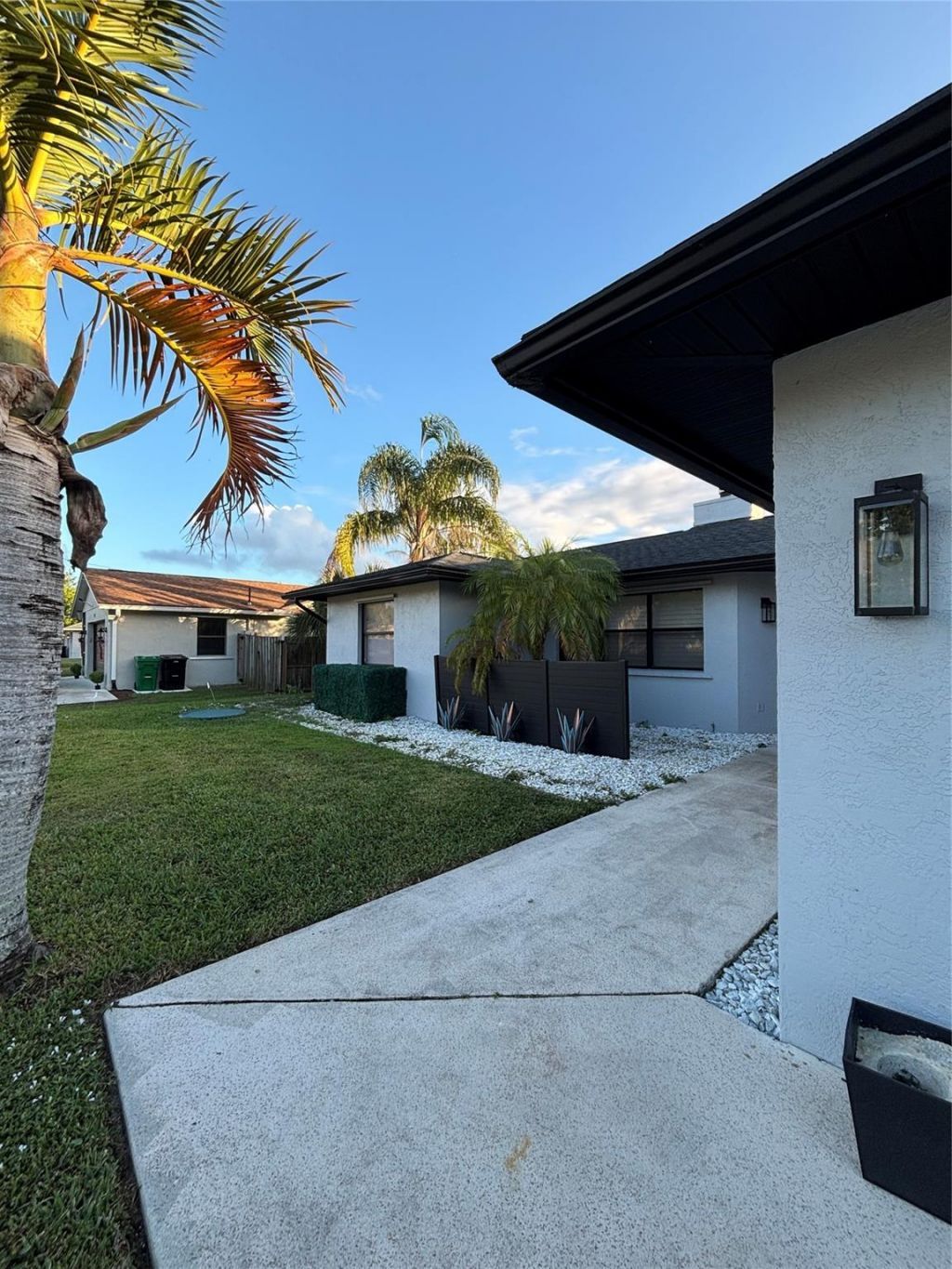 1064 SW Dalton Ave, Port Saint Lucie, FL 34953 Photo