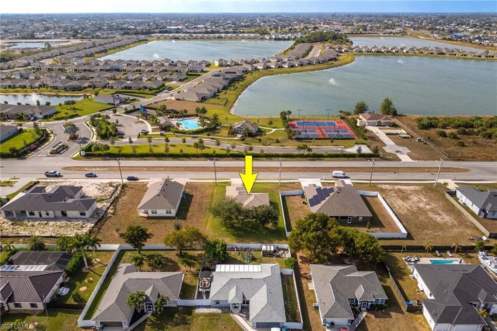 517 Nelson Rd N, Cape Coral, FL 33993 Photo