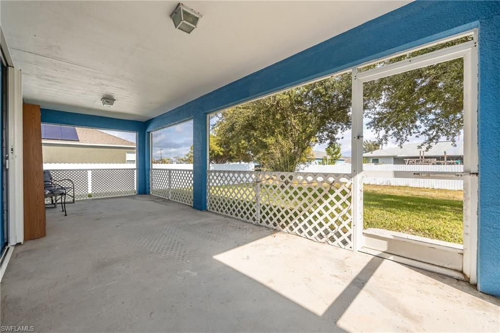 517 Nelson Rd N, Cape Coral, FL 33993 Photo