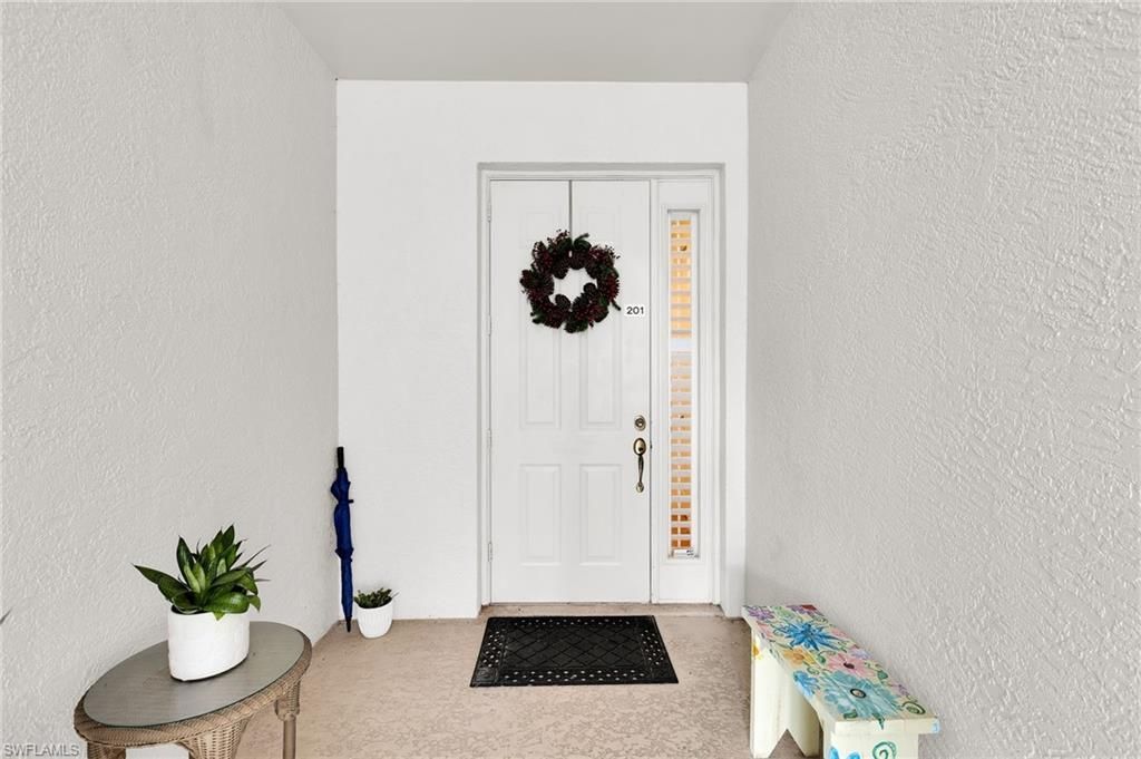 9121 Southmont Cv, Unit 201, Fort Myers, FL 33908 Photo