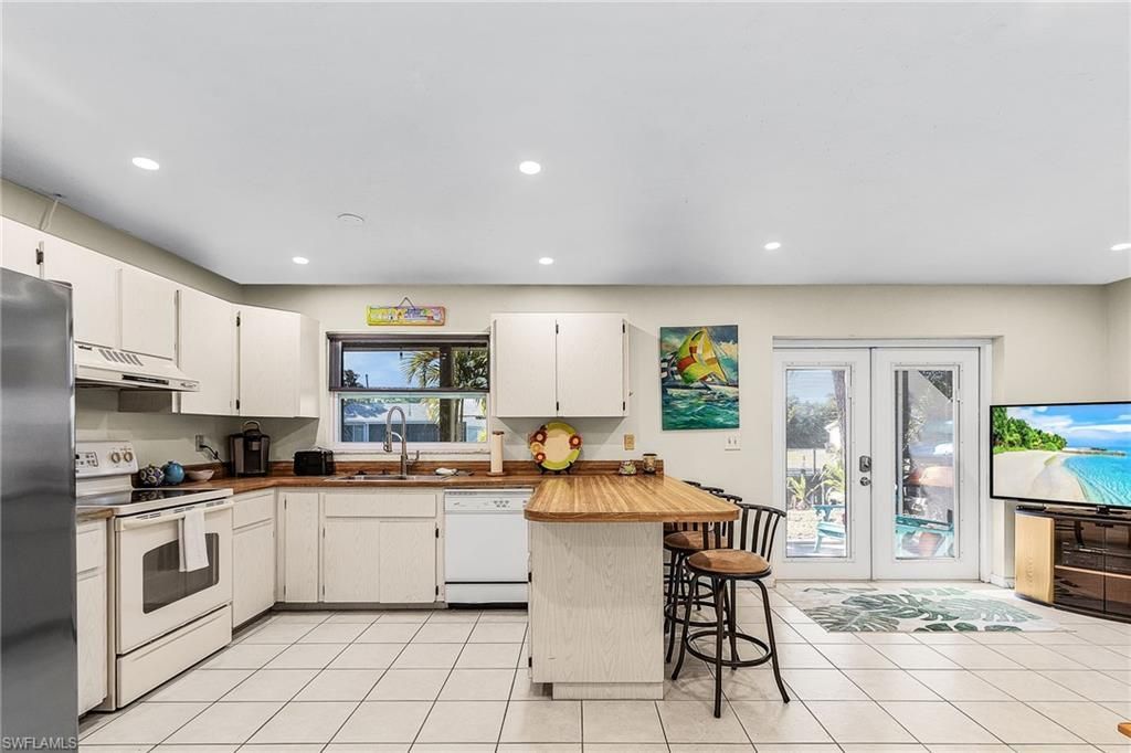 16201 Aura Ln , Bokeelia, FL 33922 Photo