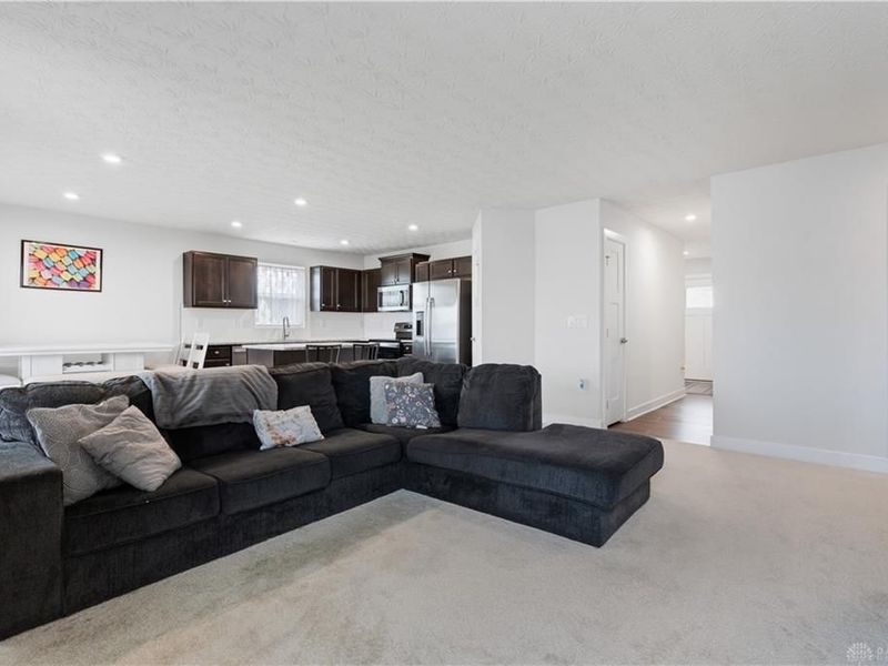 6800 Fielders Way, Middletown, OH 45042 Photo 4