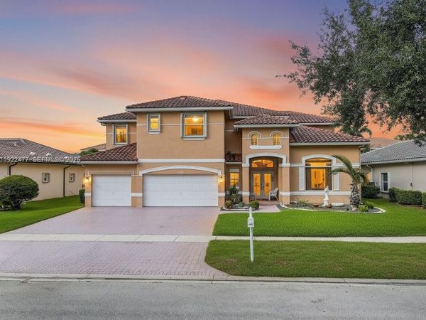 16365 NW 15th St, Pembroke Pines, FL 33028