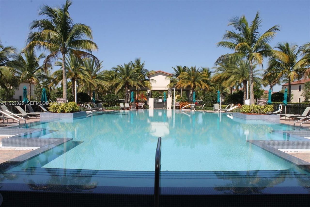 17441 SW 153rd Ct, Unit 17441, Miami, FL 33187 Photo