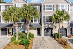 1442 Hamlin Park Circle photo 4