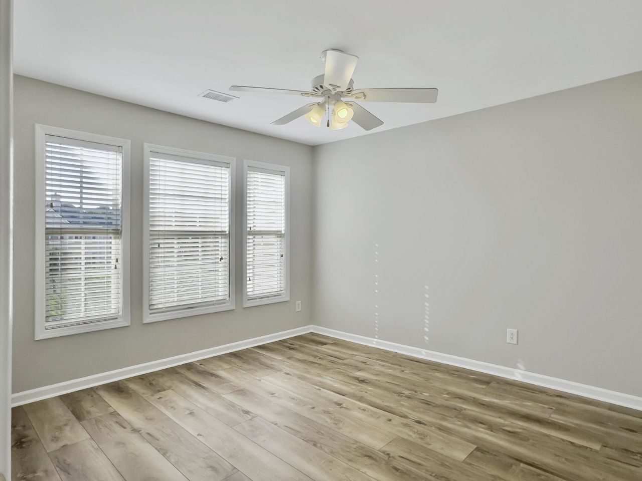 1442 Hamlin Park Circle Photo 35