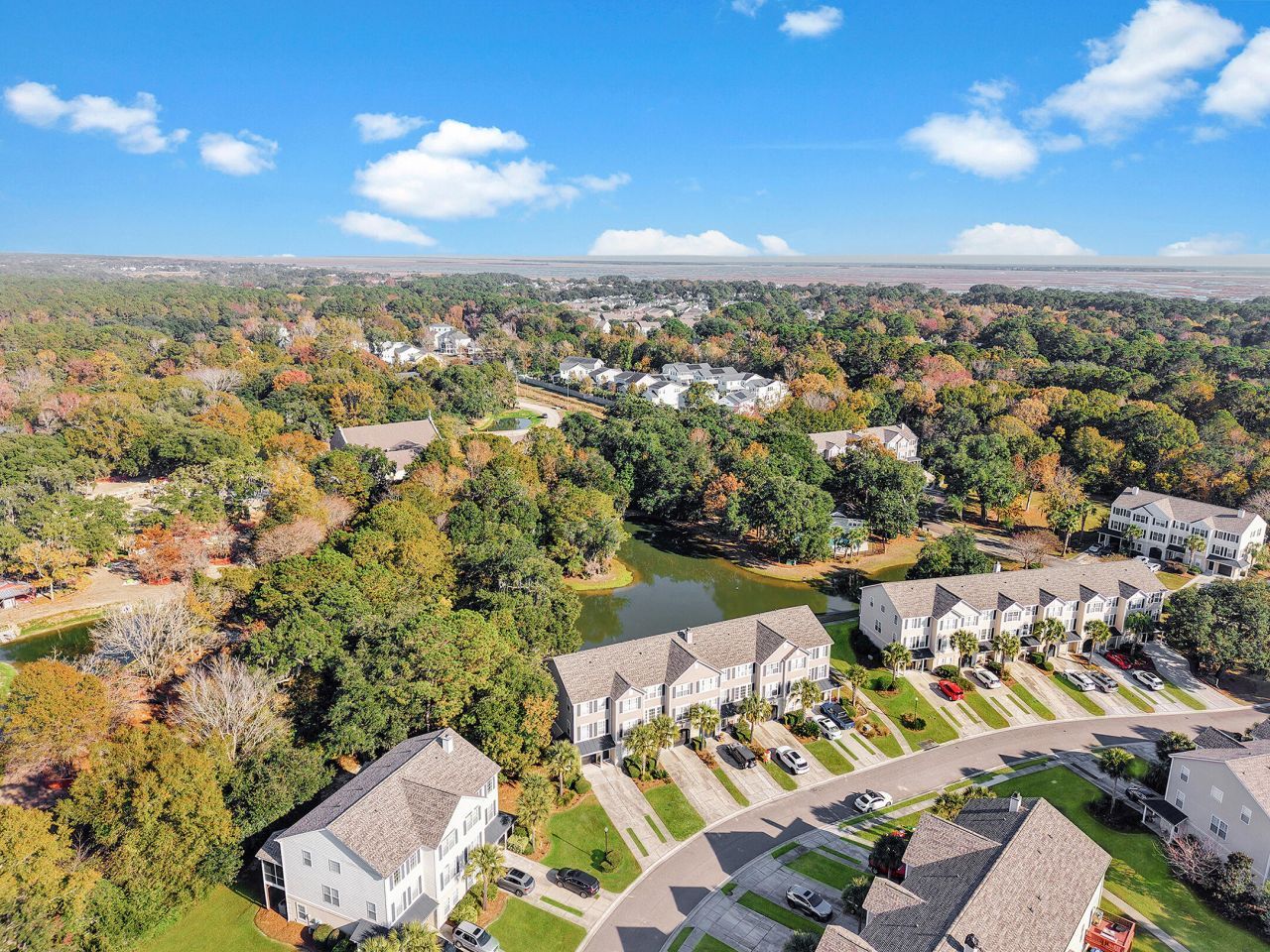 1442 Hamlin Park Circle Photo 5