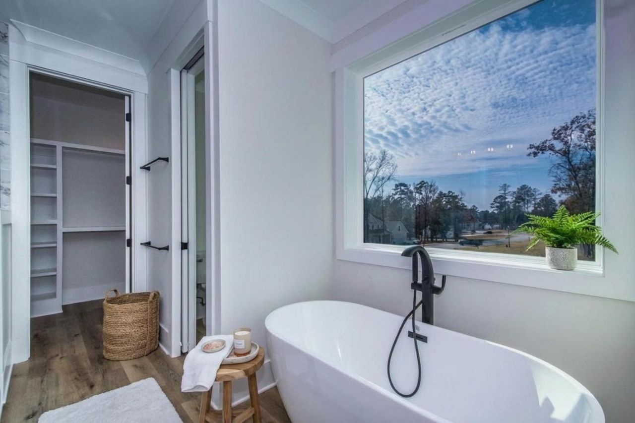 530 Misty Banks Drive Photo 17