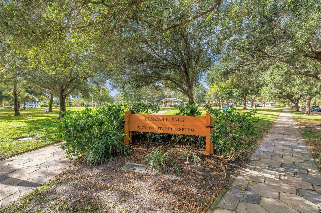 2848 Emerson Avenue S, Saint Petersburg, FL 33712 Photo