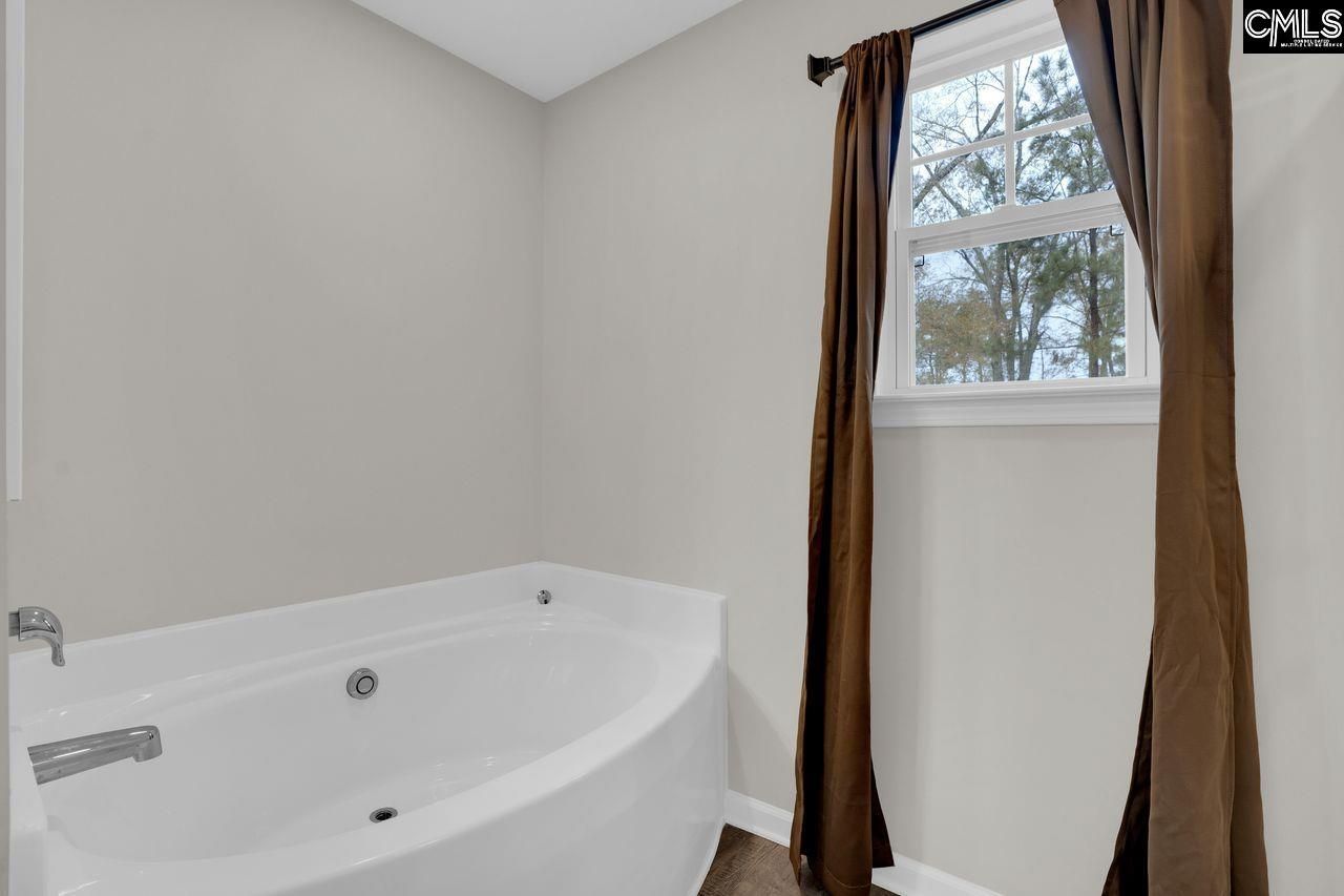 358 Willow Wind Road Photo 32