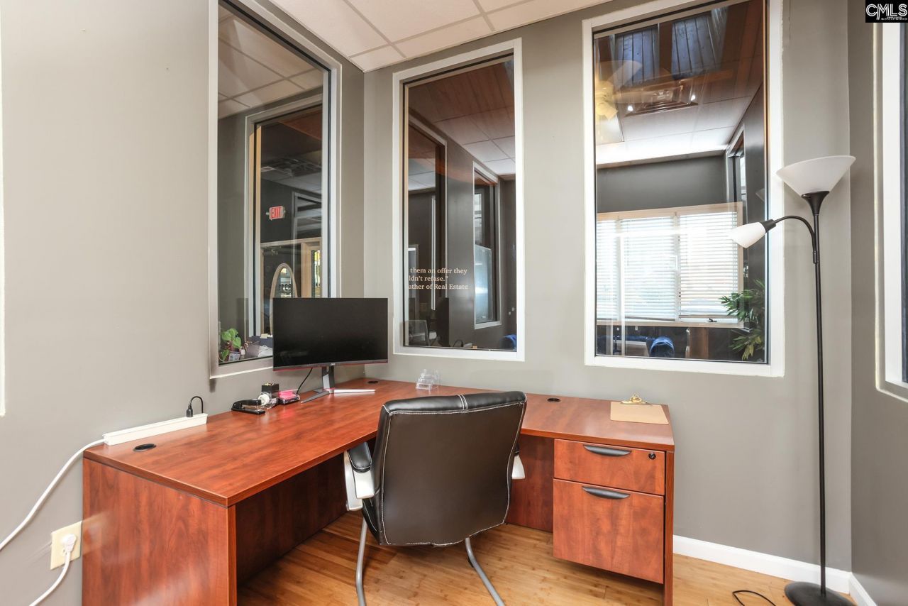 8311 Two Notch Road  Photo 14