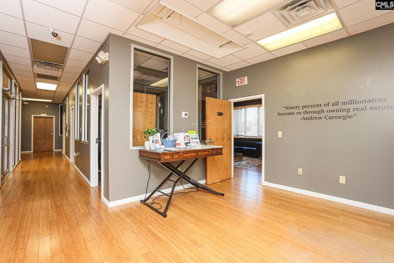 8311 Two Notch Road  Photo 18