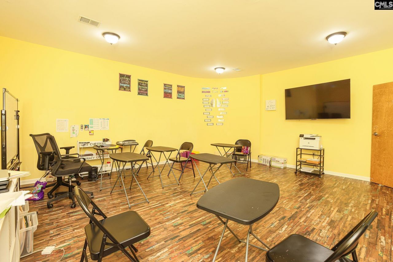 8311 Two Notch Road  Photo 28