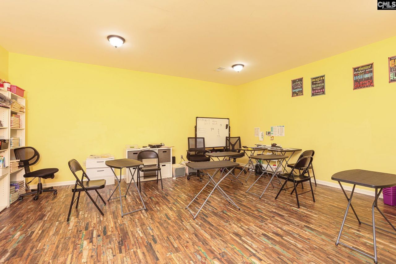 8311 Two Notch Road  Photo 31