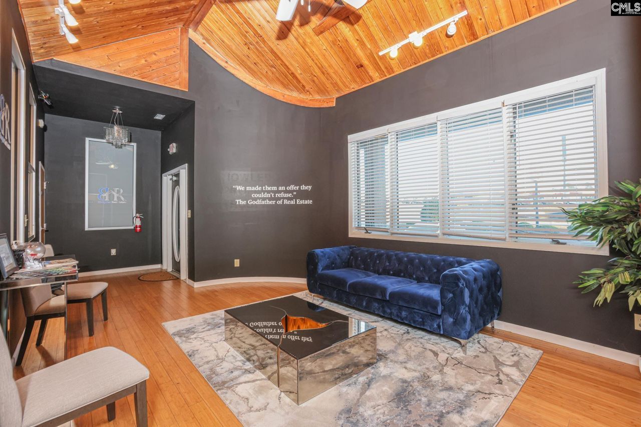 8311 Two Notch Road  Photo 4