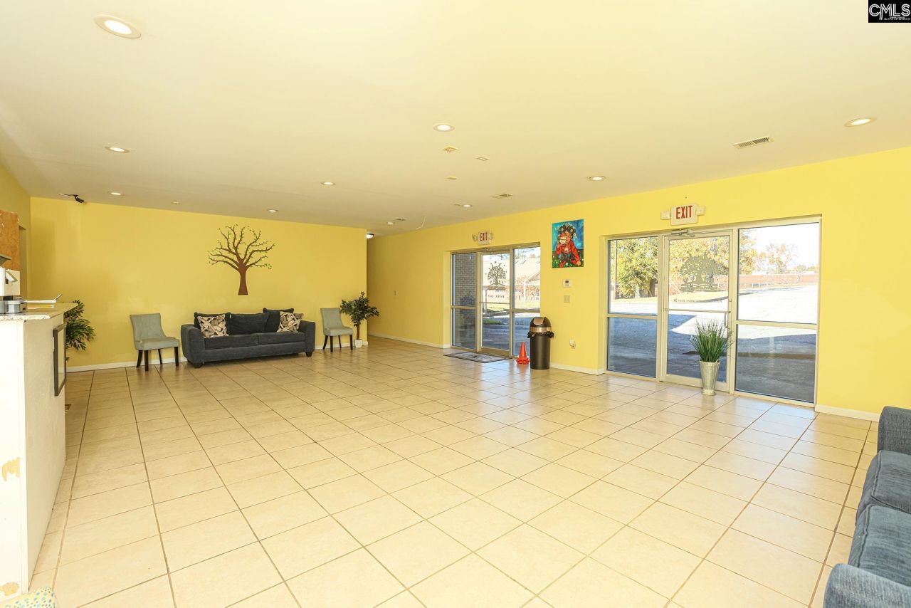 8311 Two Notch Road  Photo 41