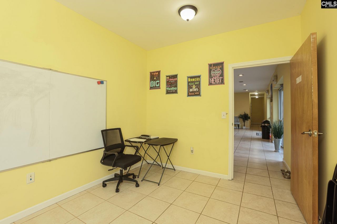 8311 Two Notch Road  Photo 44