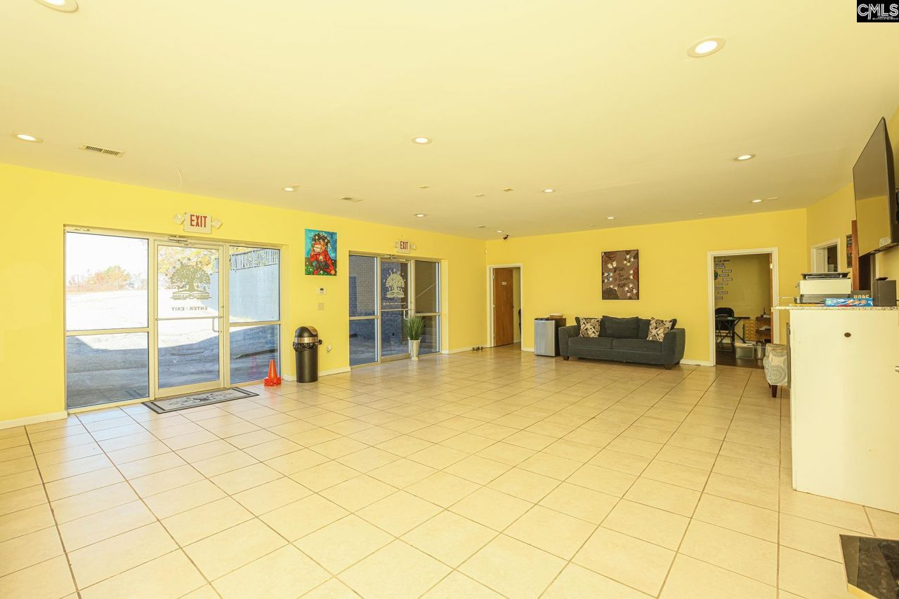 8311 Two Notch Road  Photo 45