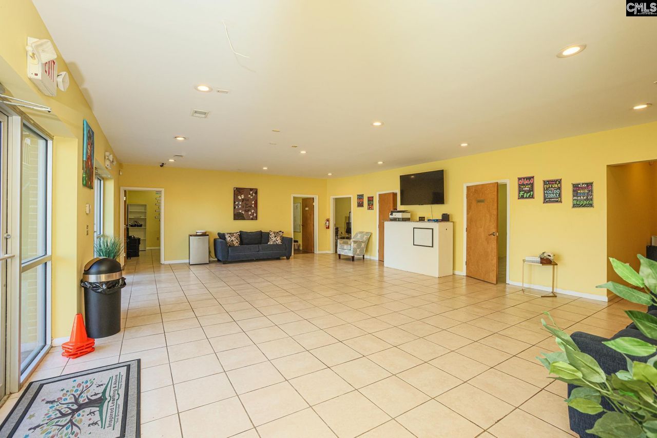 8311 Two Notch Road  Photo 46