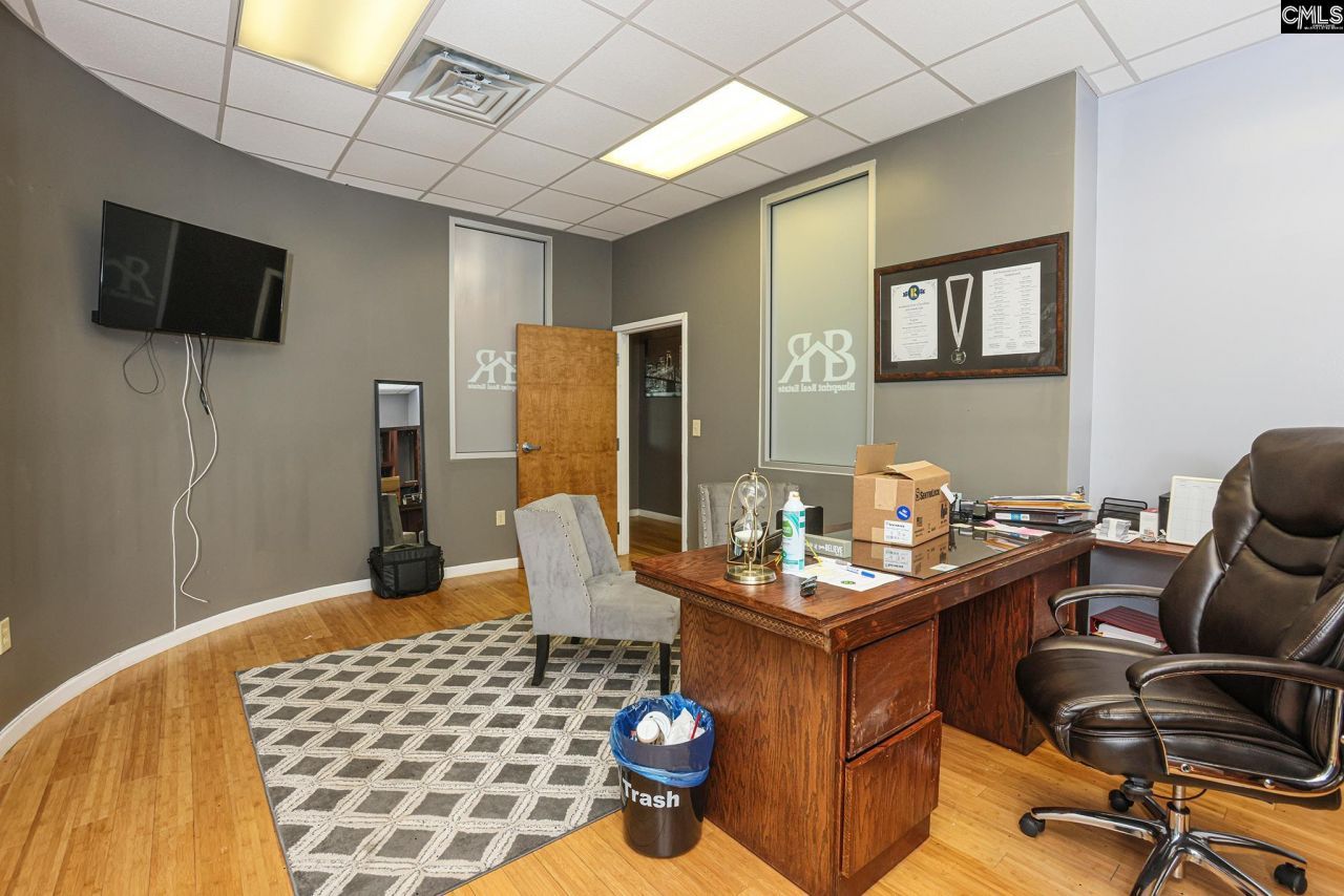 8311 Two Notch Road  Photo 50