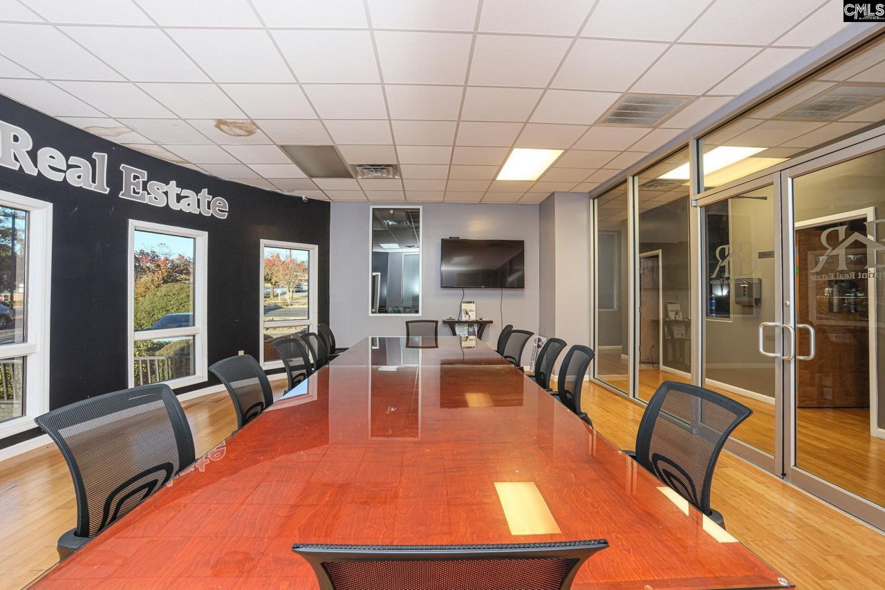 8311 Two Notch Road  Photo 6