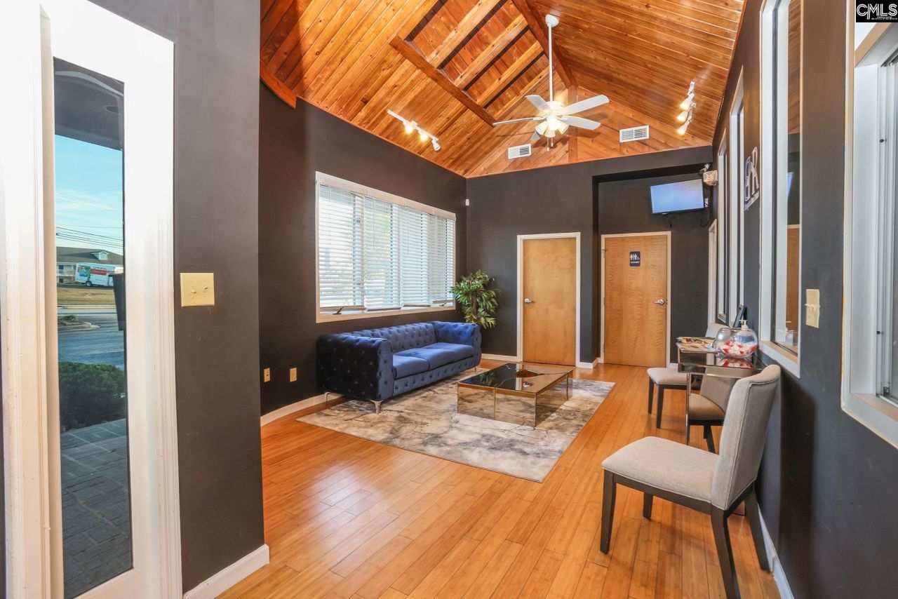 8311 Two Notch Road  Photo 63