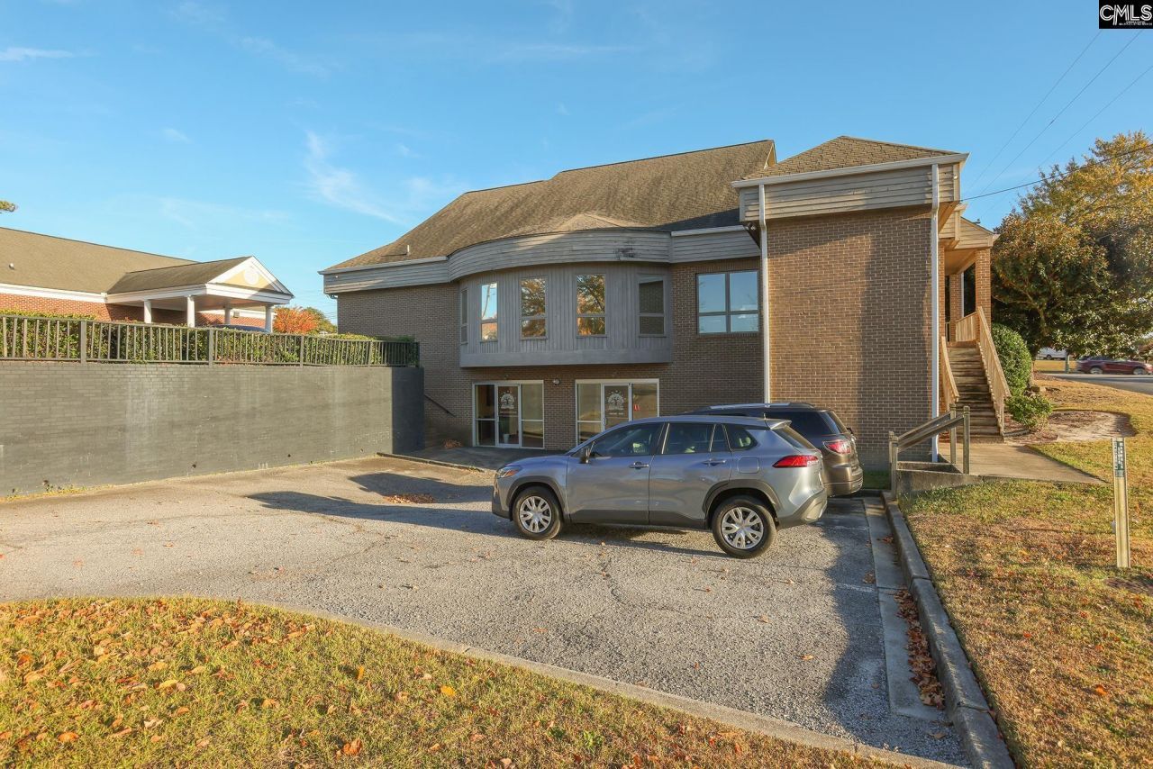 8311 Two Notch Road  Photo 69