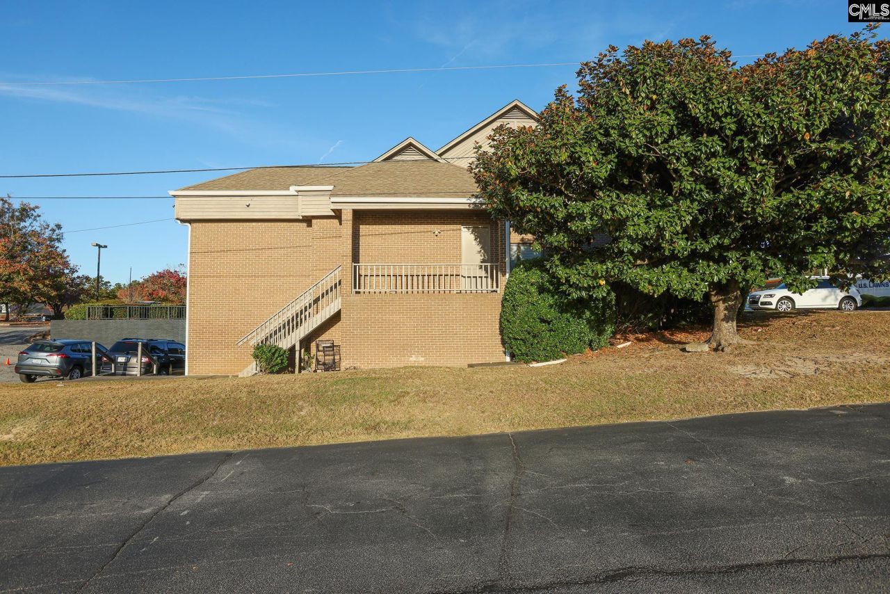 8311 Two Notch Road  Photo 71