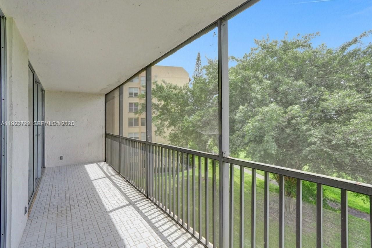 3821 Environ Blvd, Unit 403, Lauderhill, FL 33319 Photo