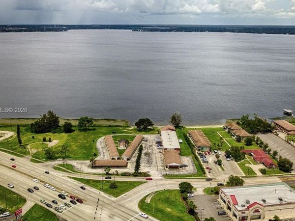 1025 LAKEVEIW DRIVE, Sebring, FL 33870