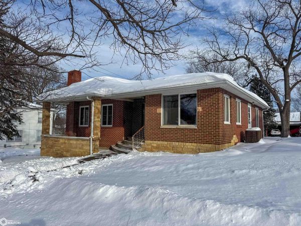 321 1st Street NW, Hampton, IA 50441