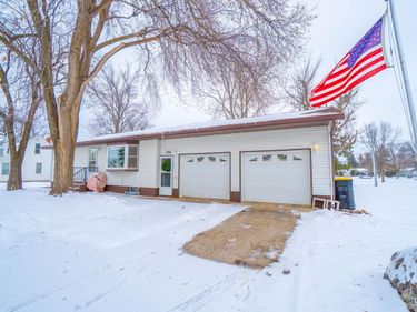332 4th Street NW, Perham, MN 56573