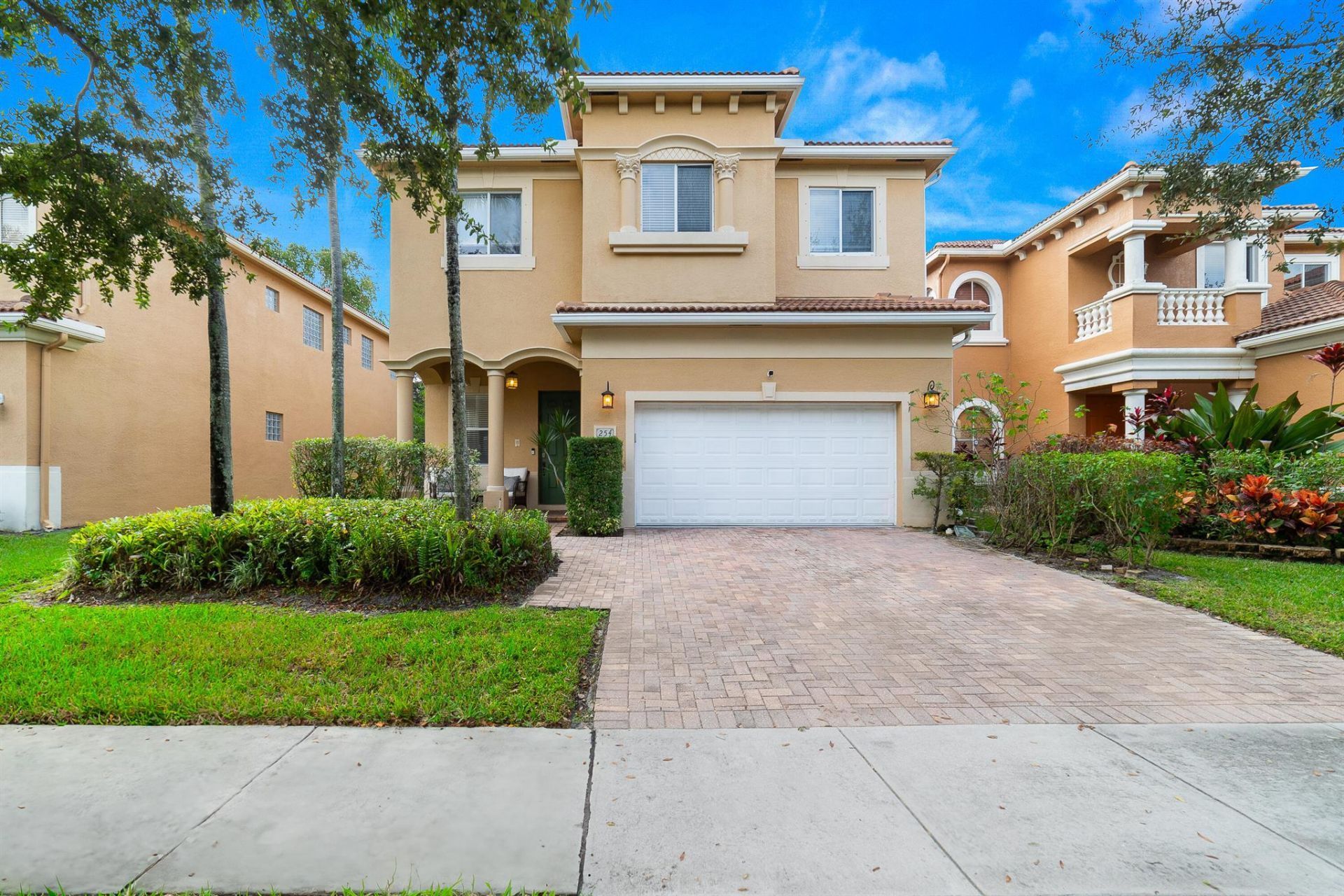 254 Gazetta Way, West Palm Beach, FL 33413 Photo