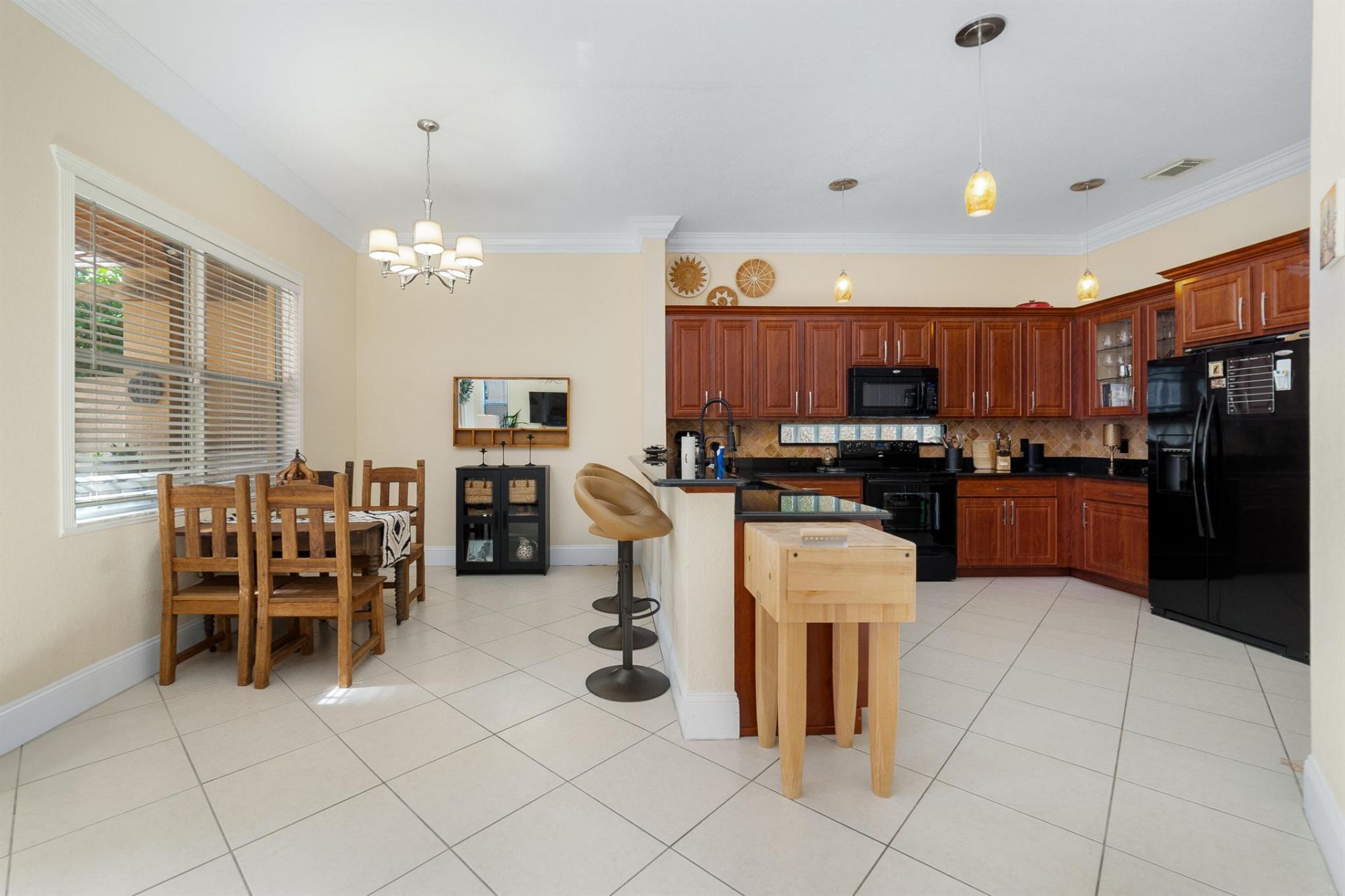 254 Gazetta Way, West Palm Beach, FL 33413 Photo