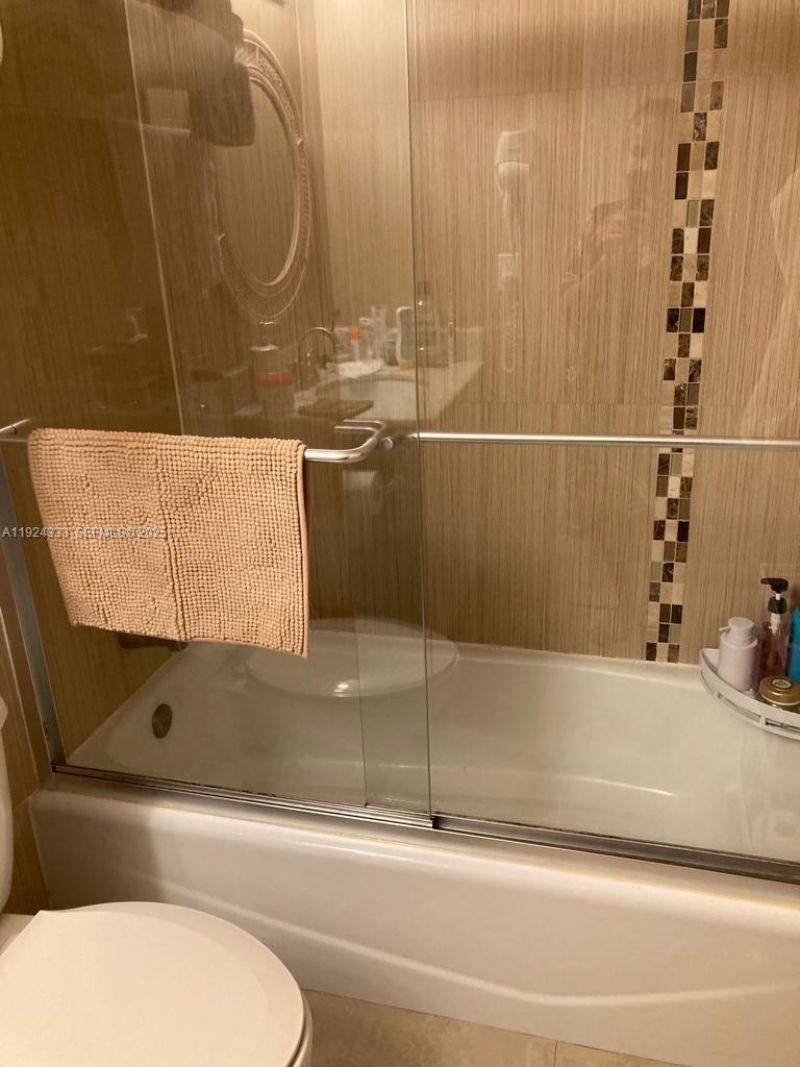 19201 Collins Ave, Unit 726, Sunny Isles Beach, FL 33160 Photo