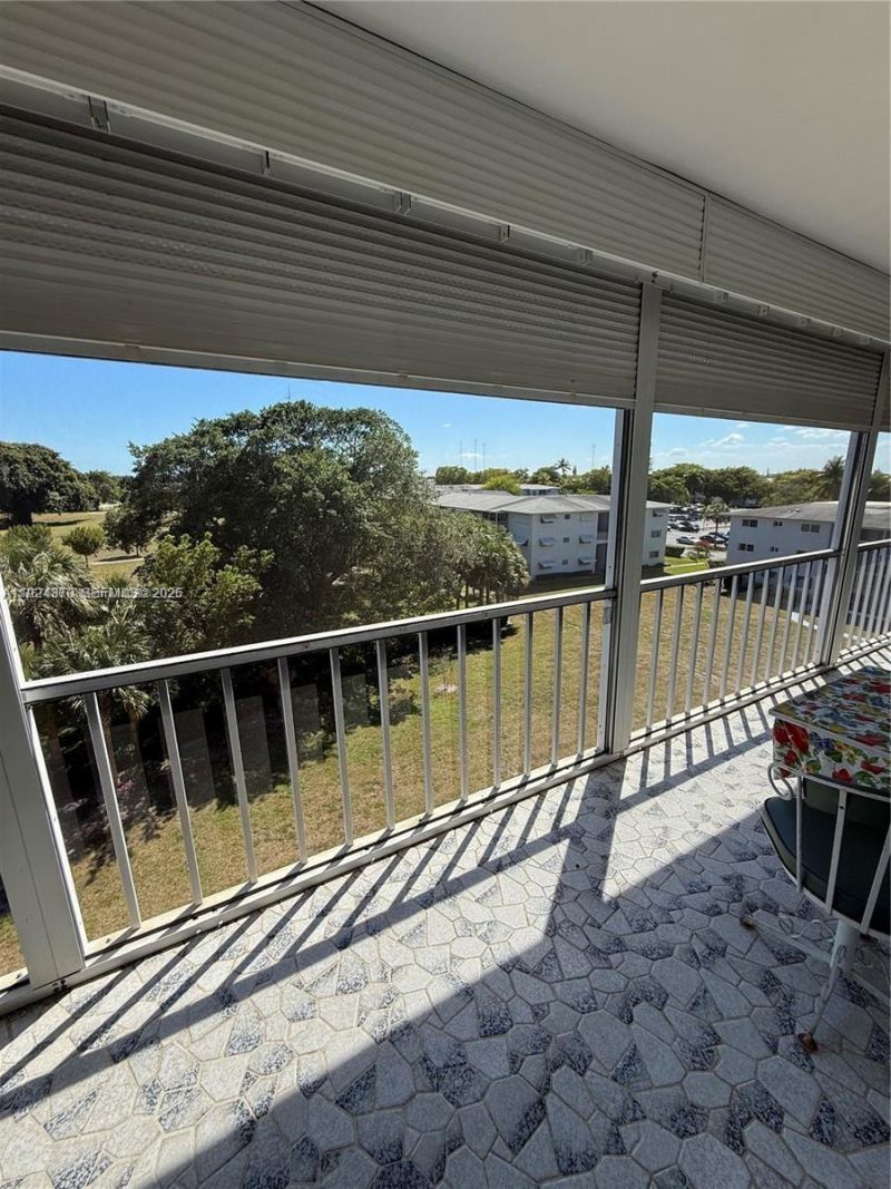 4800 Hillcrest Ln, Unit 511, Hollywood, FL 33021 Photo