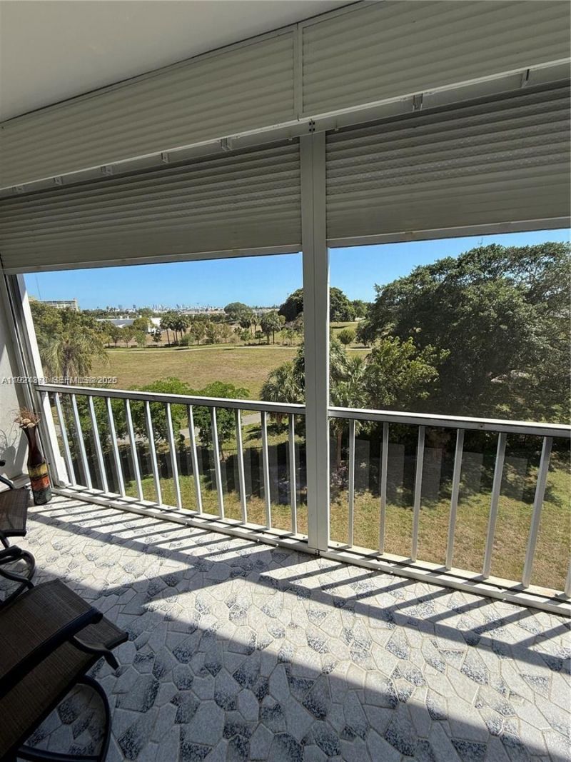 4800 Hillcrest Ln, Unit 511, Hollywood, FL 33021 Photo