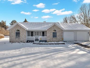 9128 N Linden Road, Clio, MI 48420