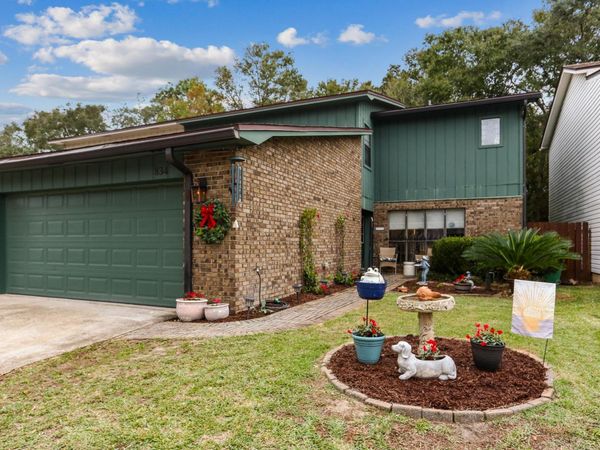 834 Holbrook Circle, Fort Walton Beach, FL 32547