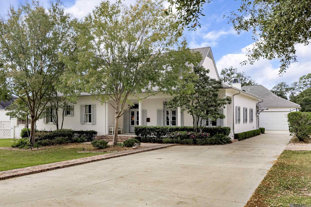 3176 Mcconnell Dr, Baton Rouge, LA 70809 Main Photo