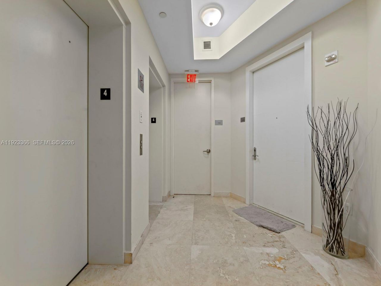 15901 Collins Ave, Unit 403, Sunny Isles Beach, FL 33160 Photo